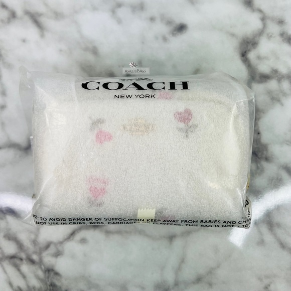 Coach Mini Boxy Cosmetic Case With Heart Floral Print - Picture 3 of 3